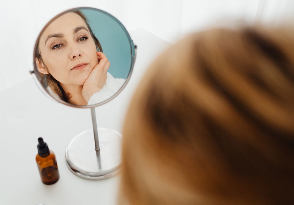 La menopausia y el edadismo femenino reflejados en la percepción personal